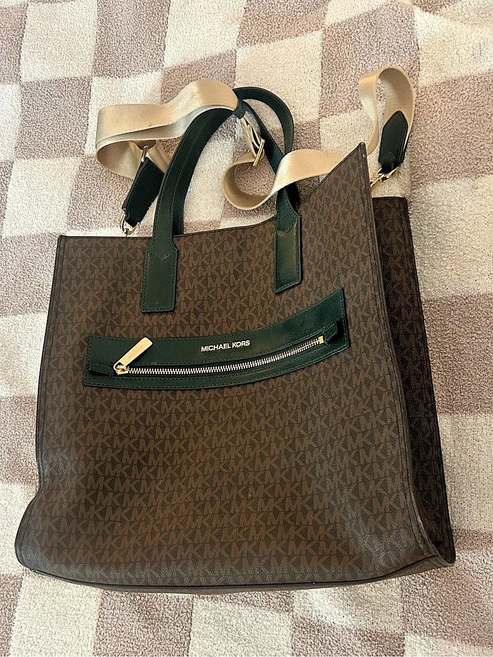 Michael Kors Jet Set Signature Logo Pocket Tote Brown & Green